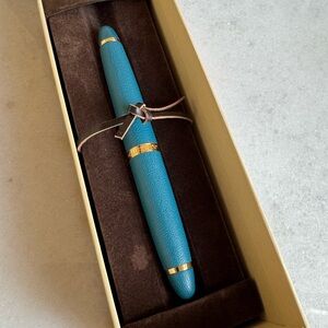 Louis Vuitton Cargo Fountain Pen Blue Leather & Gold Hardly Used